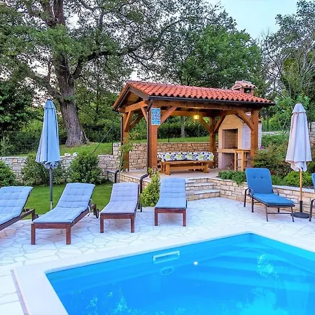 Villa Modern Vesna With Private Pool *