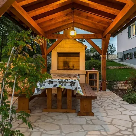 Villa Modern Vesna With Private Pool *