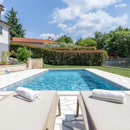 Modern Vesna With Private Pool Вилла