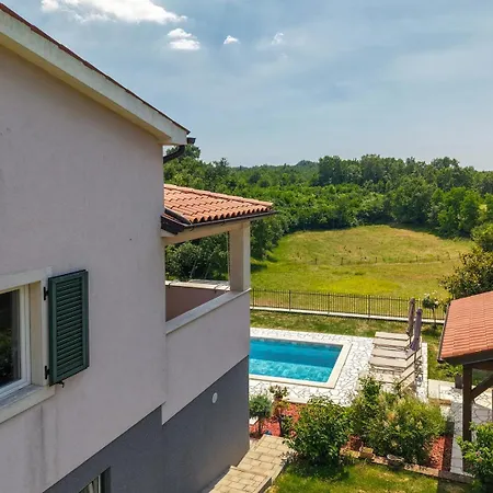 Modern Vesna With Private Pool * Jakici