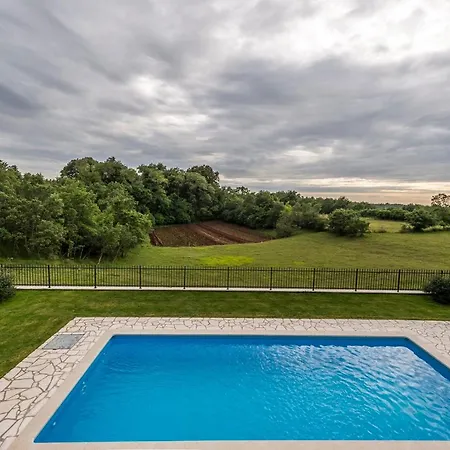 Modern Vesna With Private Pool Jakici